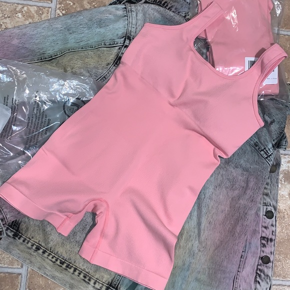 Ortorex Pretty Pink Ribbed Knit Inner Panel Sleeveless One Piece Romper Jumpsuit - Picture 7 of 15